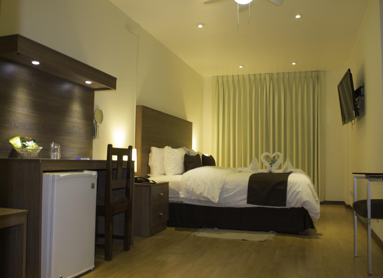 Hotel Brilia Чимботе Стая снимка