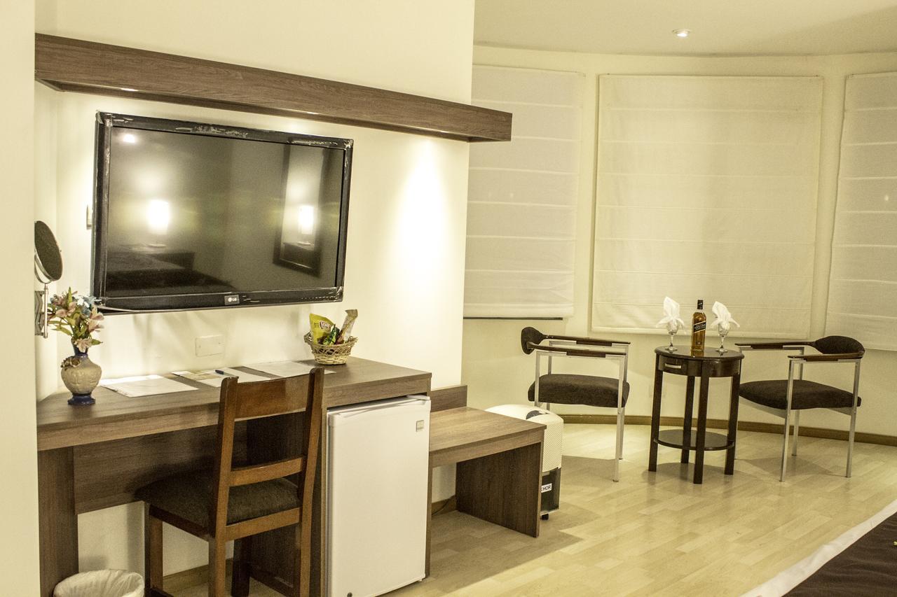 Hotel Brilia Чимботе Стая снимка